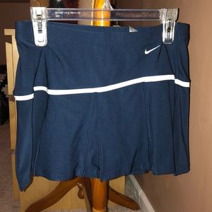 Women’s UConn Nike Tennis Skort (to go with top)